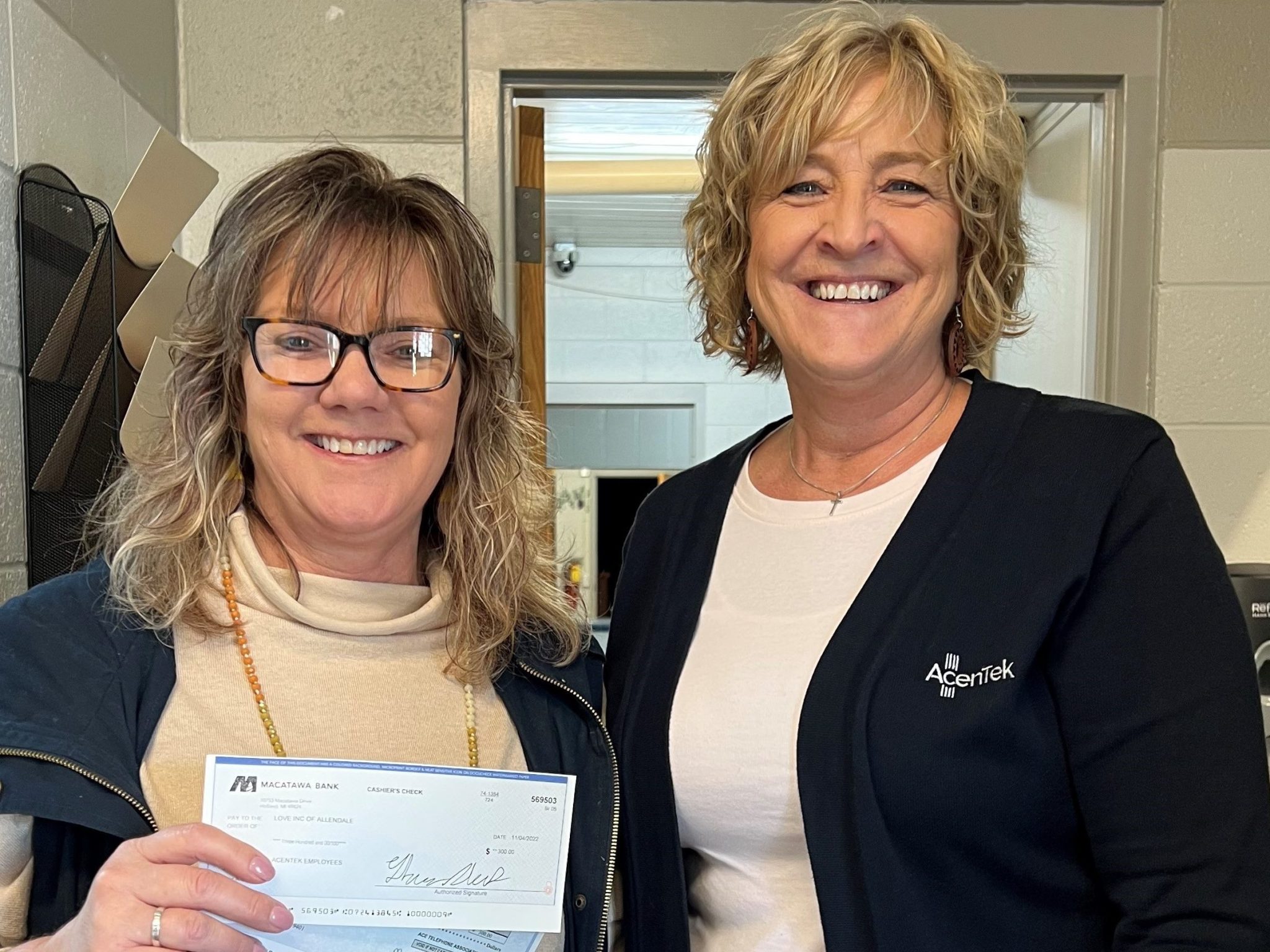 AcenTek Donates to Food Pantries in Michigan Acentek